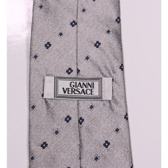 Gianni Versace Vintage 90's Silver Gray Floral Medusa Silk Necktie Tie - Picture 5 of 7